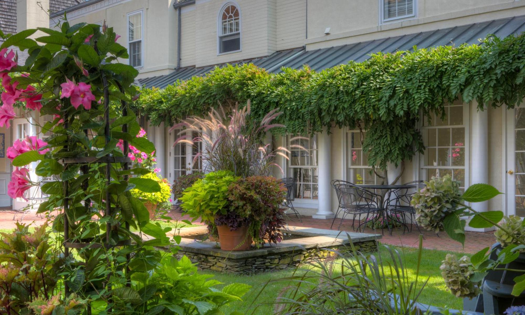 Francis Malbone House Bed & Breakfast นิวพอร์ต ภายนอก รูปภาพ
